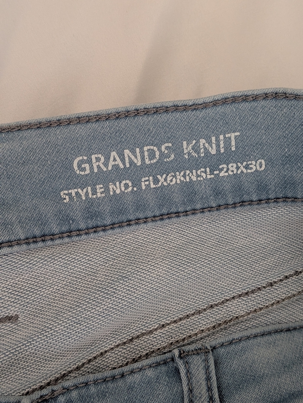 Mugsy Men's Grands Knit Light Wash Super Soft Stretchy Jeans 28 x 30 - FLX6KNSL - Picture 7 of 13